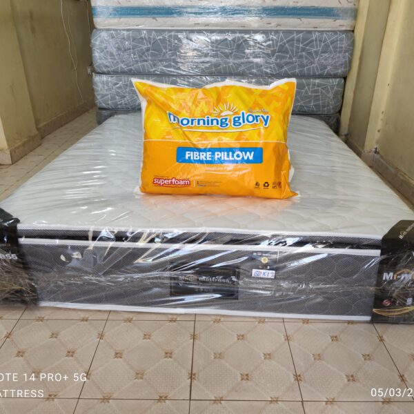 Mimi Spring Mattress 5*6 12 inches With topper